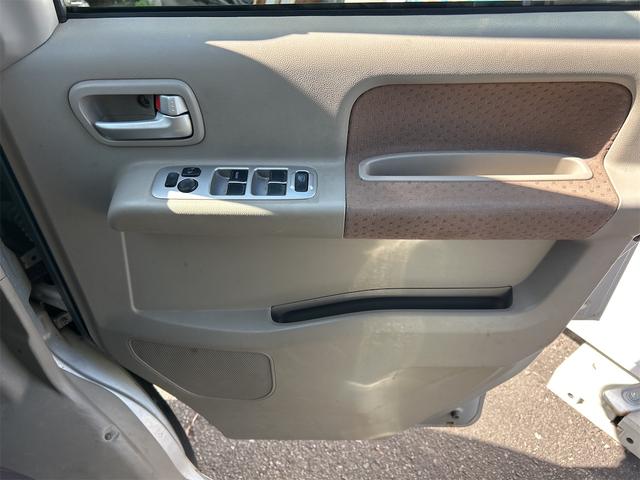 エブリイワゴン ＪＰ　ＥＴＣ　両側スライドドア　キーレスエントリー　電動格納ミラー　ＡＴ　盗難防止システム　ＡＢＳ　ＣＤ　アルミホイール　衝突安全ボディ　エアコン　パワーステアリング　パワーウィンドウ　運転席エアバッグ（42枚目）