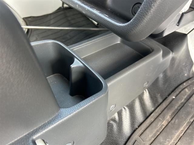 ミニキャブトラック 　軽トラック　ＡＴ　ＬＰＧ　エアコン　パワーステアリング　運転席エアバッグ　助手席エアバッグ（33枚目）