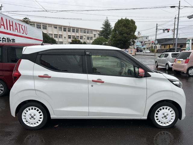 デイズ ボレロ　Ｘ　ドライブレコーダー　全周囲カメラ　ナビ　ＴＶ　クリアランスソナー　衝突被害軽減システム　オートライト　スマートキー　アイドリングストップ　電動格納ミラー　ベンチシート　ＣＶＴ　盗難防止システム　ＡＢＳ（16枚目）