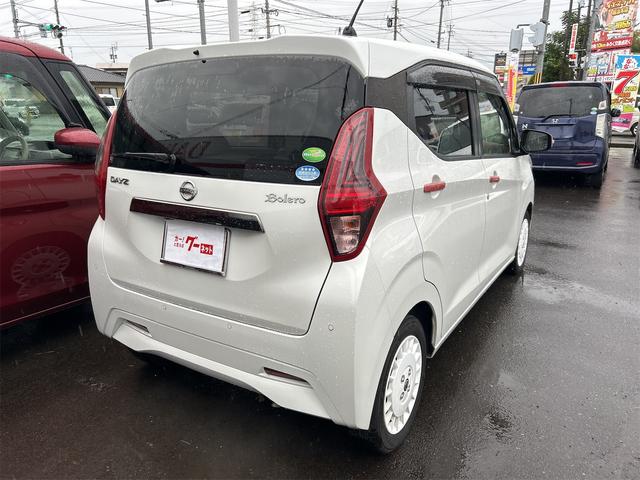 デイズ ボレロ　Ｘ　ドライブレコーダー　全周囲カメラ　ナビ　ＴＶ　クリアランスソナー　衝突被害軽減システム　オートライト　スマートキー　アイドリングストップ　電動格納ミラー　ベンチシート　ＣＶＴ　盗難防止システム　ＡＢＳ（17枚目）