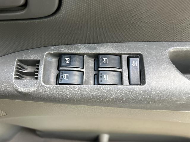 タント Ｌ　スライドドア　ＡＴ　盗難防止システム　衝突安全ボディ　エアコン　パワーステアリング　パワーウィンドウ（8枚目）