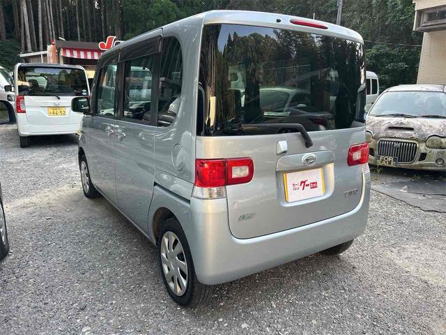 タント Ｘリミテッド　ＥＴＣ　バックカメラ　電動スライドドア　ナビ　ＴＶ　スマートキー　アイドリングストップ　電動格納ミラー　ベンチシート　ＣＶＴ　盗難防止システム　ＡＢＳ　ＣＤ　ミュージックプレイヤー接続可（16枚目）