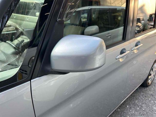 タント Ｘリミテッド　ＥＴＣ　バックカメラ　電動スライドドア　ナビ　ＴＶ　スマートキー　アイドリングストップ　電動格納ミラー　ベンチシート　ＣＶＴ　盗難防止システム　ＡＢＳ　ＣＤ　ミュージックプレイヤー接続可（17枚目）