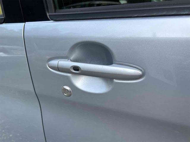 タント Ｘリミテッド　ＥＴＣ　バックカメラ　電動スライドドア　ナビ　ＴＶ　スマートキー　アイドリングストップ　電動格納ミラー　ベンチシート　ＣＶＴ　盗難防止システム　ＡＢＳ　ＣＤ　ミュージックプレイヤー接続可（23枚目）