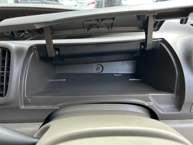 タント Ｘリミテッド　ＥＴＣ　バックカメラ　電動スライドドア　ナビ　ＴＶ　スマートキー　アイドリングストップ　電動格納ミラー　ベンチシート　ＣＶＴ　盗難防止システム　ＡＢＳ　ＣＤ　ミュージックプレイヤー接続可（41枚目）