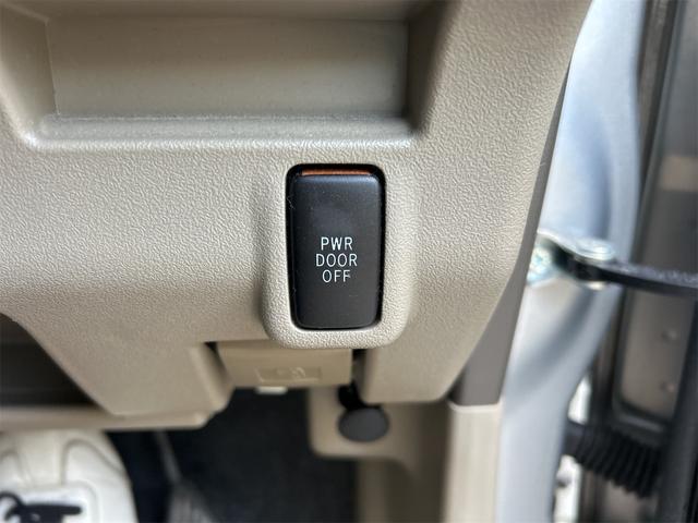 タント Ｘリミテッド　ＥＴＣ　バックカメラ　電動スライドドア　ナビ　ＴＶ　スマートキー　アイドリングストップ　電動格納ミラー　ベンチシート　ＣＶＴ　盗難防止システム　ＡＢＳ　ＣＤ　ミュージックプレイヤー接続可（43枚目）