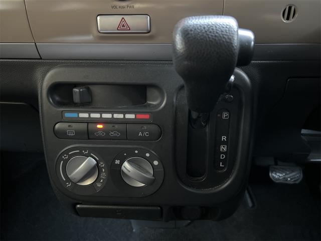 アルトラパン Ｇ　スマートキー　アイドリングストップ　ベンチシート　ＣＶＴ　盗難防止システム　ＡＢＳ　ＣＤ　衝突安全ボディ　エアコン　パワーステアリング　パワーウィンドウ（7枚目）