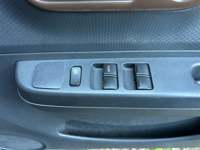 アルトラパン Ｇ　スマートキー　アイドリングストップ　ベンチシート　ＣＶＴ　盗難防止システム　ＡＢＳ　ＣＤ　衝突安全ボディ　エアコン　パワーステアリング　パワーウィンドウ（10枚目）