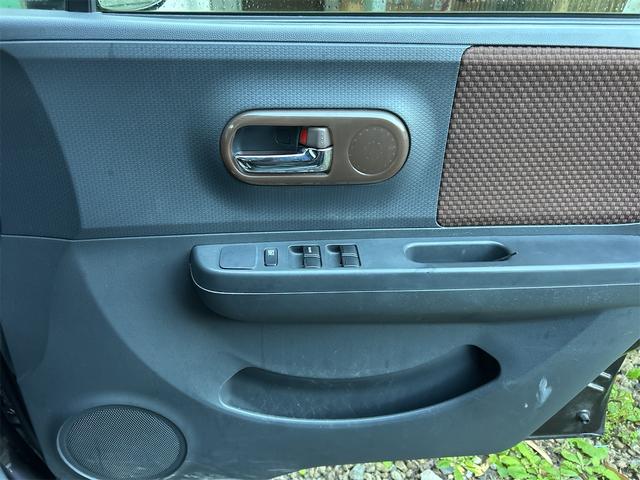 アルトラパン Ｇ　スマートキー　アイドリングストップ　ベンチシート　ＣＶＴ　盗難防止システム　ＡＢＳ　ＣＤ　衝突安全ボディ　エアコン　パワーステアリング　パワーウィンドウ（37枚目）