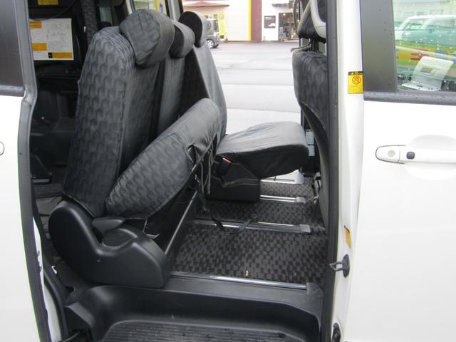 ヴォクシー Ｚ　ウエルキャブ助手席回転スライド＋スロープ（52枚目）