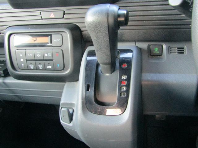 �X���[�N�K���X