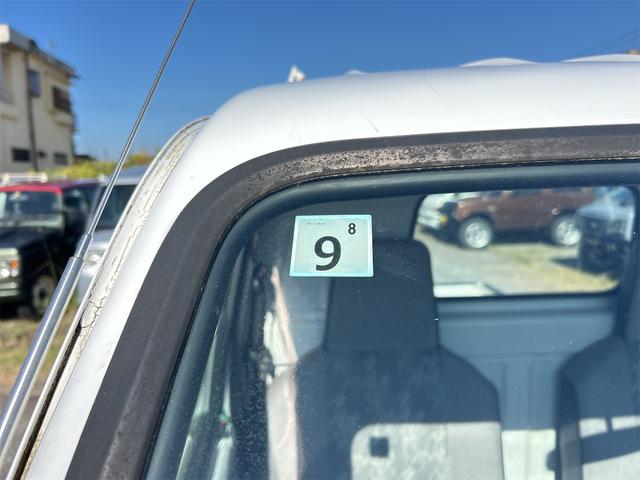 ミニキャブトラック Ｖタイプ　４ＷＤ　三方開　ＭＴ　エアコン（5枚目）