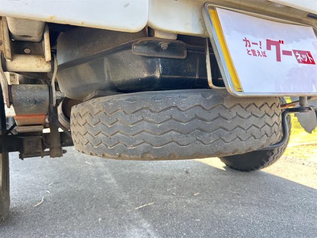 ミニキャブトラック Ｖタイプ　４ＷＤ　三方開　ＭＴ　エアコン（16枚目）