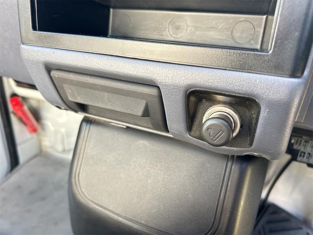 ミニキャブトラック Ｖタイプ　４ＷＤ　三方開　ＭＴ　エアコン（37枚目）