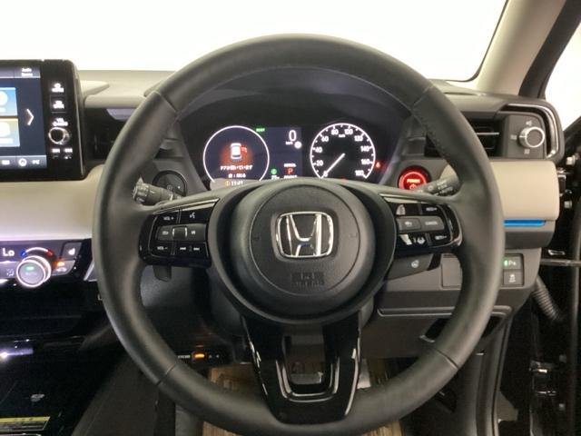 ヴェゼル e:HEVZ・PLaYパッケージ ドラレコ リアカメラ ETC オートクルーズコントロール アイドリングストップ LEDヘッド USB 電動テールゲート 衝突被害軽減システム リヤカメラ フルセグテレビ 横滑り防止装置 シートヒーター(3枚目)