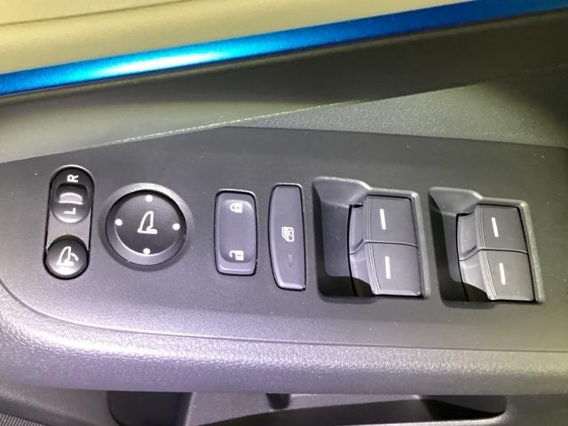 ヴェゼル e:HEVZ・PLaYパッケージ ドラレコ リアカメラ ETC オートクルーズコントロール アイドリングストップ LEDヘッド USB 電動テールゲート 衝突被害軽減システム リヤカメラ フルセグテレビ 横滑り防止装置 シートヒーター(41枚目)