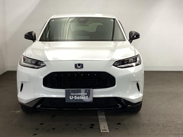 ＺＲ－Ｖ ｅ：ＨＥＶＺ特別仕様車ブラックスタイル　ドラレコ　リアカメラ　ＥＴＣ　アラウンドビューモニター　ＬＥＤヘッドランプ　スマ－トキ－　クルコン　ドライブレコーダー　シートヒーター　バックカメラ　盗難防止装置　ＥＳＣ　フルオートエアコン　ＡＢＳ（6枚目）