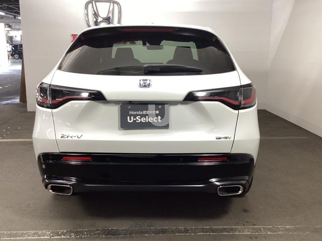 ＺＲ－Ｖ ｅ：ＨＥＶＺ特別仕様車ブラックスタイル　ドラレコ　リアカメラ　ＥＴＣ　アラウンドビューモニター　ＬＥＤヘッドランプ　スマ－トキ－　クルコン　ドライブレコーダー　シートヒーター　バックカメラ　盗難防止装置　ＥＳＣ　フルオートエアコン　ＡＢＳ（9枚目）