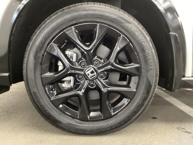 ＺＲ－Ｖ ｅ：ＨＥＶＺ特別仕様車ブラックスタイル　ドラレコ　リアカメラ　ＥＴＣ　アラウンドビューモニター　ＬＥＤヘッドランプ　スマ－トキ－　クルコン　ドライブレコーダー　シートヒーター　バックカメラ　盗難防止装置　ＥＳＣ　フルオートエアコン　ＡＢＳ（23枚目）