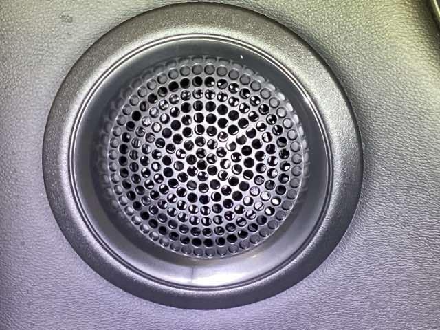 ＺＲ－Ｖ ｅ：ＨＥＶＺ特別仕様車ブラックスタイル　ドラレコ　リアカメラ　ＥＴＣ　アラウンドビューモニター　ＬＥＤヘッドランプ　スマ－トキ－　クルコン　ドライブレコーダー　シートヒーター　バックカメラ　盗難防止装置　ＥＳＣ　フルオートエアコン　ＡＢＳ（35枚目）