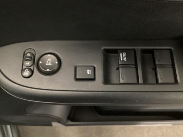 N-WGNカスタム Lホンダセンシング メモリーナビ リアカメラ ETC ドラレコ ブレーキサポート ECON スマ-トキ- エアコン バックカメラ LEDヘッド サイドエアバッグ 盗難防止 ベンチシート キーレス 横滑り防止機能 ABS(28枚目)