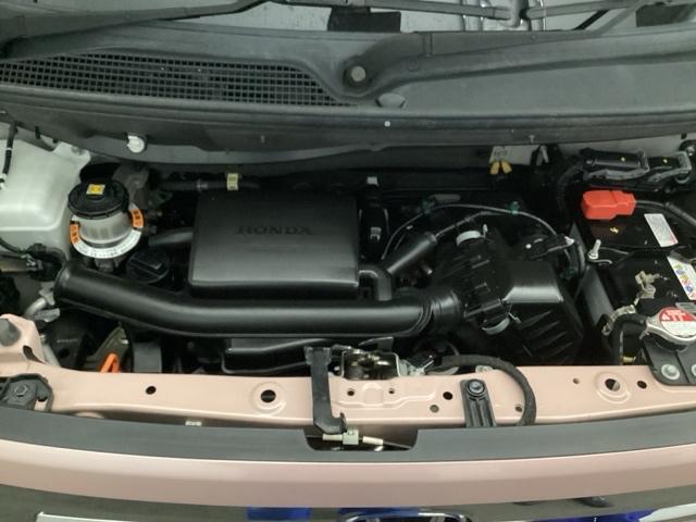 エンジンルームもしっかり洗浄していますので、覗いてみてください。