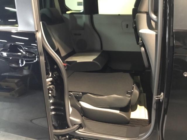 Ｎ－ＢＯＸ ベースグレード　試乗車　メモリーナビ　ドラレコ　ＥＴＣ　衝突軽減システム　スマートキ－　禁煙　カーテンエアバック　イモビライザー　ＥＣＯモード　横滑り防止　オートクルーズ　ＬＥＤヘッドライト　キーフリー　地デジ（13枚目）