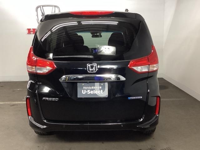 フリードハイブリッド ハイブリッド・Ｇホンダセンシング　メモリーナビ　ドラレコ　ＥＴＣ　軽減ブレーキ　キーフリーシステム　ＤＶＤ再生可能　ＥＣＯＮ　後カメラ　Ａクルーズ　地デジフルセグＴＶ　ＬＥＤヘッドランプ　ドライブレコーダ　パワーウインドウ　エアバッグ（9枚目）