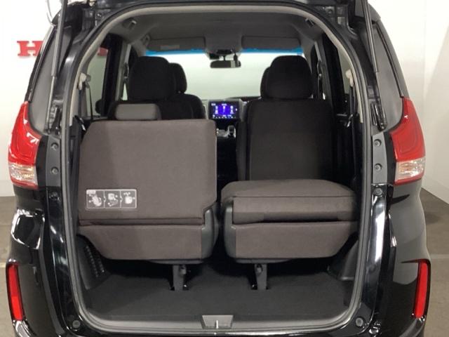 フリードハイブリッド ハイブリッド・Ｇホンダセンシング　メモリーナビ　ドラレコ　ＥＴＣ　軽減ブレーキ　キーフリーシステム　ＤＶＤ再生可能　ＥＣＯＮ　後カメラ　Ａクルーズ　地デジフルセグＴＶ　ＬＥＤヘッドランプ　ドライブレコーダ　パワーウインドウ　エアバッグ（11枚目）