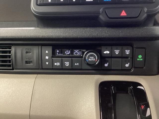 Ｎ－ＢＯＸジョイ ベースグレード　２トーン　メモリーナビ　リアカメラ　ＥＴＣ　踏み間違い防止装置　Ｂカメラ　横滑り防止機能　ＬＥＤランプ　クルーズコントロール　パワーウィンドウ　前席シートヒーター　スマートキー　フルセグＴＶ　キーレス（12枚目）