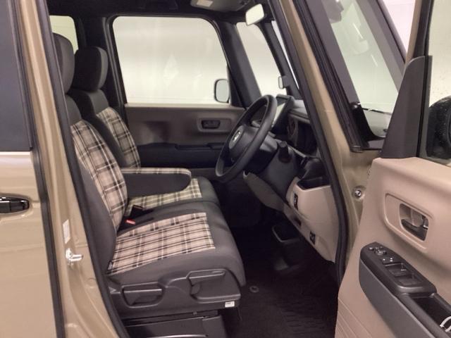 Ｎ－ＢＯＸジョイ ベースグレード　２トーン　メモリーナビ　リアカメラ　ＥＴＣ　踏み間違い防止装置　Ｂカメラ　横滑り防止機能　ＬＥＤランプ　クルーズコントロール　パワーウィンドウ　前席シートヒーター　スマートキー　フルセグＴＶ　キーレス（16枚目）