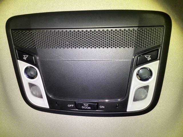 ヴェゼル ハイブリッドＺ・ホンダセンシング　メモリーナビ　リアカメラ　ＥＴＣ　ＤＶＤ再生機能　横滑り防止システム　バックアイカメラ　盗難防止装置　フルセ　シートヒーター付　スマ－トキ－　ＥＣＯモード　パワーウィンド　ＬＥＤライト　ナビ＆ＴＶ（14枚目）