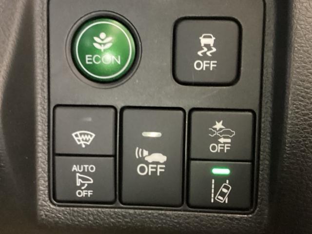 ヴェゼル ハイブリッドＺ・ホンダセンシング　メモリーナビ　リアカメラ　ＥＴＣ　ＤＶＤ再生機能　横滑り防止システム　バックアイカメラ　盗難防止装置　フルセ　シートヒーター付　スマ－トキ－　ＥＣＯモード　パワーウィンド　ＬＥＤライト　ナビ＆ＴＶ（32枚目）