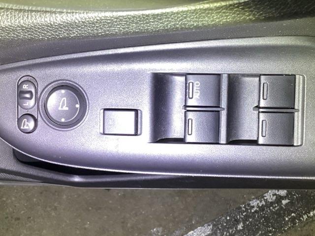 �h�A�X�C�b�`���V���v���ŁA�g���₷�����l���݌v����Ă��܂��B