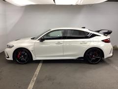 ターボ車なのでパワフルな走行性能を求める方におすすめです！高速道路での追い越しや、山道の急坂も楽々。 7