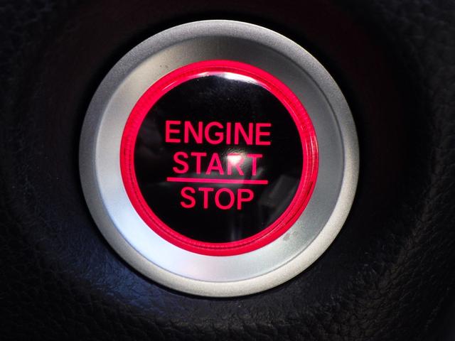 N-BOXカスタム L サイドエアバッグ Aストップ シートヒータ 点検記録簿 キーフリーシステム LEDライト リアカメ クルーズコントロール AC スマキー 横滑り防止 パワーステアリング USB ABS エアバッグ(3枚目)