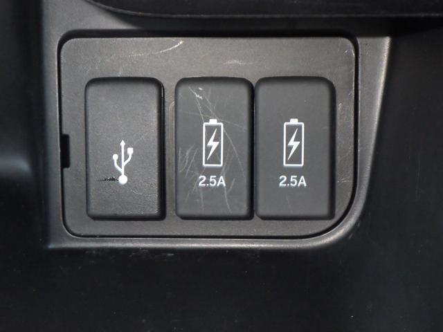 N-BOXカスタム L サイドエアバッグ Aストップ シートヒータ 点検記録簿 キーフリーシステム LEDライト リアカメ クルーズコントロール AC スマキー 横滑り防止 パワーステアリング USB ABS エアバッグ(15枚目)