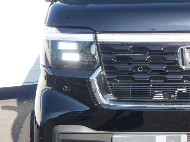 Ｎ－ＢＯＸカスタム ベースグレード　Ｗ電動ドア　ＵＳＢ接続　Ｄレコ　オートエアコン　スマートキ　ＬＥＤ　クルコン　ＥＴＣ　バックカメラ　フルセグＴＶ　パワーステアリング　エアバッグ　ＥＳＣ　パワーウインドウ　フリーキー（2枚目）