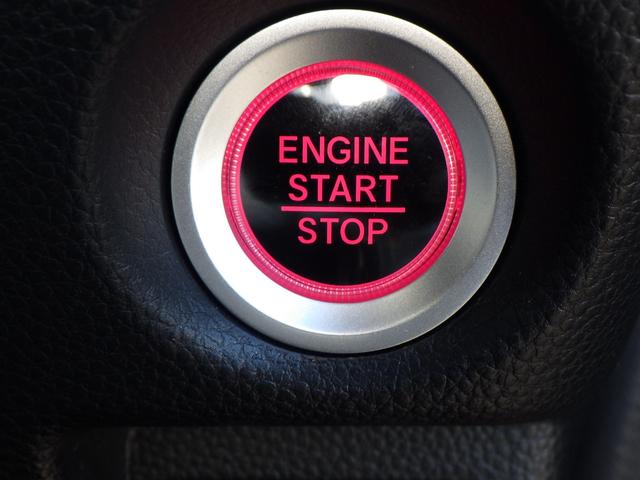 N-BOXカスタム G・Lホンダセンシング 地デジTV 整備記録簿 助手席エアバッグ キーレス シートH アイドリングST スマ-トキ- リアカメラ ナビTV ETC 前車追従機能 サイドエアバッグ LEDヘッドライト(5枚目)