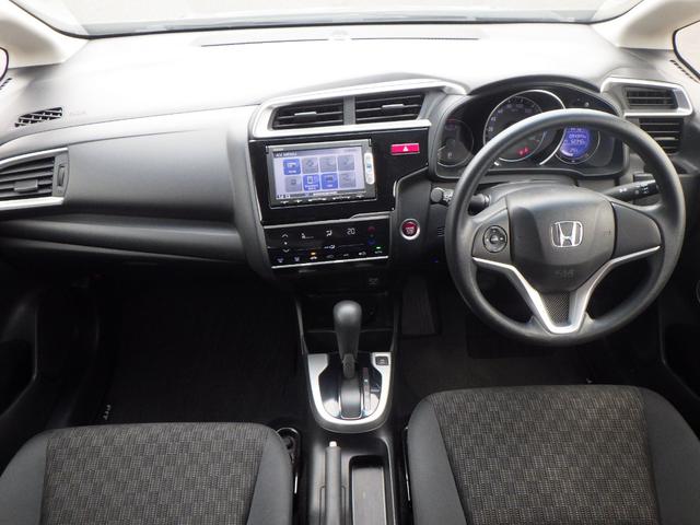 フィット 13G・Fパッケージ DVD再生可能 スマ-トキ- 記録簿有り VSA ETC付き 助手席エアバッグ Rカメラ オートエアコン エアバック PS キ-フリ- 1セグ PW ABS アイドリングSTOP(12枚目)