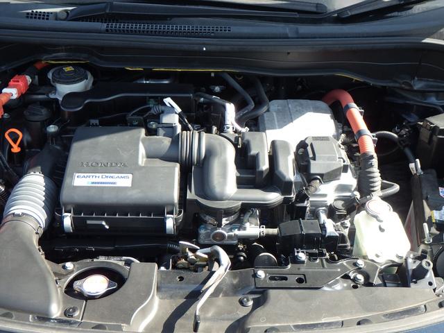 フィット ｅ：ＨＥＶホーム　助手席エアバッグ　運転席エアバッグ　アイドリングストップ　ＬＥＤライト　ＵＳＢ接続　バックカメラ　ＡＢＳ　サイドエアバッグ　オートクルーズコントロール　フルセグＴＶ　スマートキー（3枚目）