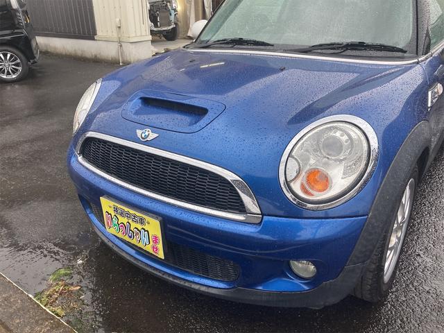 ＭＩＮＩ クーパーＳ　バックカメラ　ナビ　ＴＶ　アルミホイール　ＨＩＤ　キーレスエントリー　電動格納ミラー　ＡＴ　盗難防止システム　ＡＢＳ　ＣＤ　Ｂｌｕｅｔｏｏｔｈ　エアコン　パワーステアリング　パワーウィンドウ（12枚目）