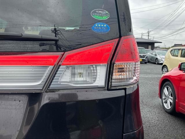 デリカＤ：２ Ｘ　ＥＴＣ　ナビ　ＴＶ　両側スライド・片側電動　スマートキー　電動格納ミラー　ＣＶＴ　アルミホイール　ＣＤ　ＵＳＢ　ミュージックプレイヤー接続可　盗難防止システム　衝突安全ボディ　ＡＢＳ　エアコン（31枚目）