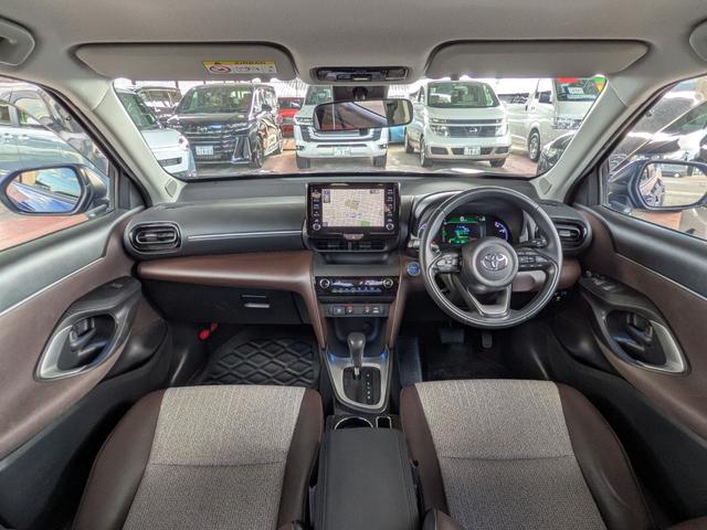 ヤリスクロス ハイブリッドZ 8インチディスプレイオーディオ&ナビ&全方位カメラ レーダークルーズ ブラインドスポットモニター パワーバックドア LEDライト 前席シートヒーター(4枚目)