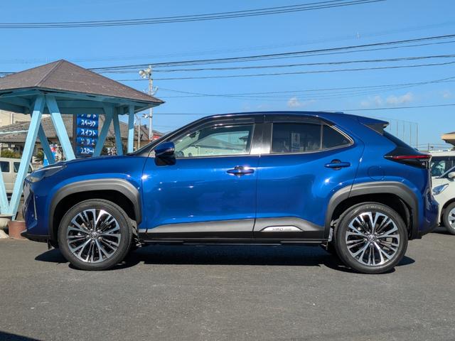 ヤリスクロス ハイブリッドZ 8インチディスプレイオーディオ&ナビ&全方位カメラ レーダークルーズ ブラインドスポットモニター パワーバックドア LEDライト 前席シートヒーター(6枚目)