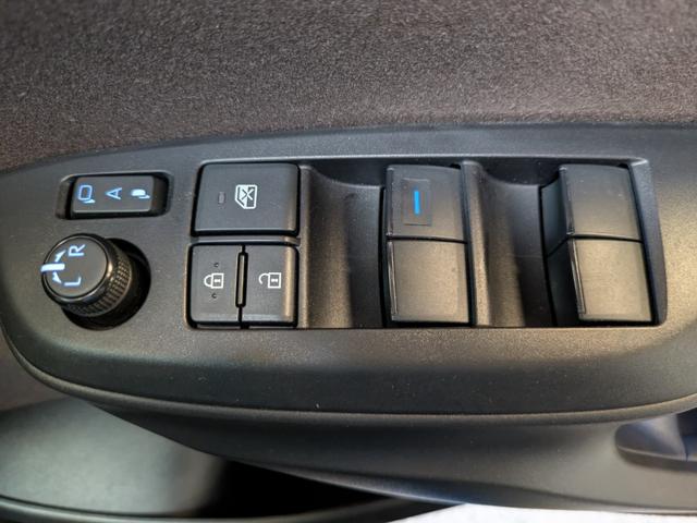 ヤリスクロス ハイブリッドZ 8インチディスプレイオーディオ&ナビ&全方位カメラ レーダークルーズ ブラインドスポットモニター パワーバックドア LEDライト 前席シートヒーター(34枚目)