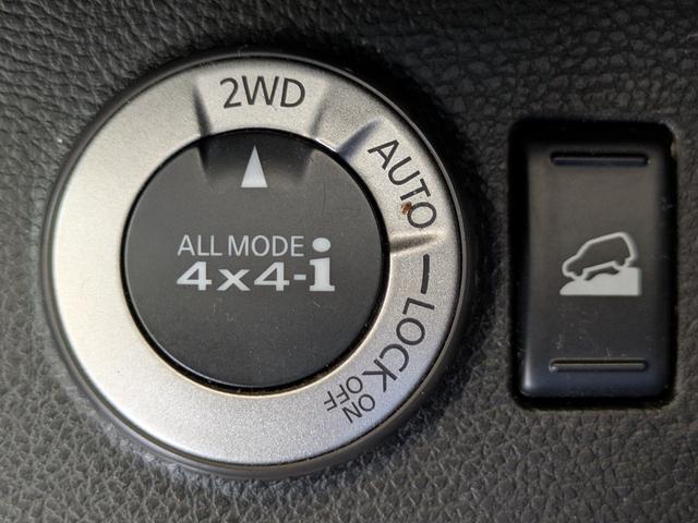 エクストレイル ２０Ｓ　パートタイム４ＷＤ　ＨＩＤライト　スマートキー　ルーフキャリア　オールテレーンタイヤ（21枚目）