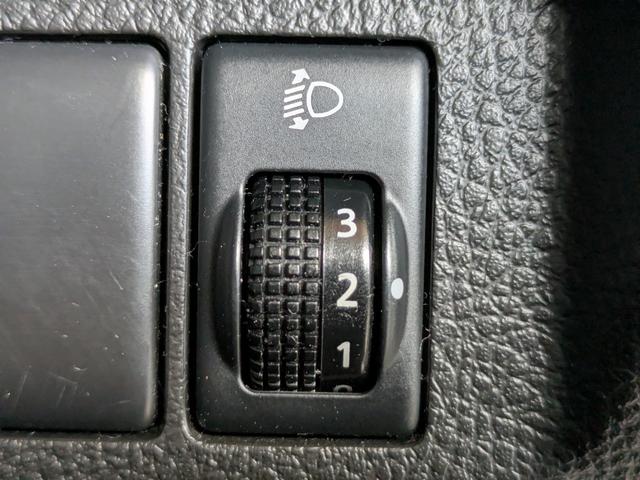 エクストレイル ２０Ｓ　パートタイム４ＷＤ　ＨＩＤライト　スマートキー　ルーフキャリア　オールテレーンタイヤ（57枚目）