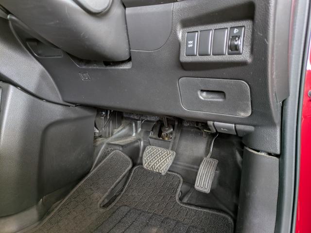 エクストレイル ２０Ｓ　パートタイム４ＷＤ　ＨＩＤライト　スマートキー　ルーフキャリア　オールテレーンタイヤ（69枚目）