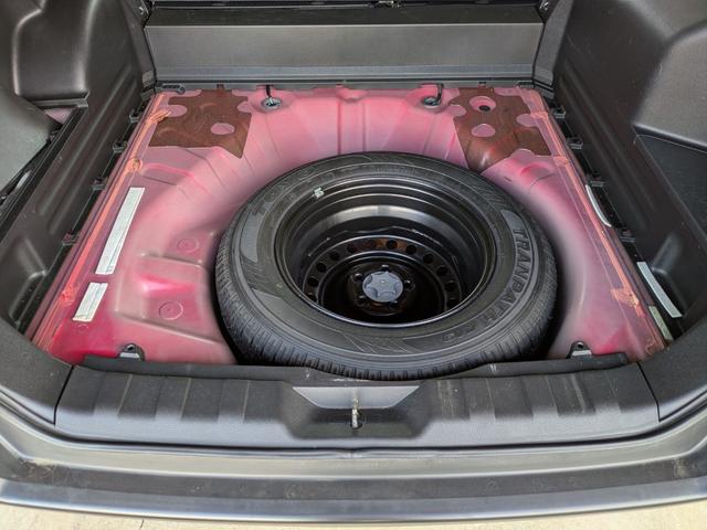 エクストレイル ２０Ｓ　パートタイム４ＷＤ　ＨＩＤライト　スマートキー　ルーフキャリア　オールテレーンタイヤ（79枚目）